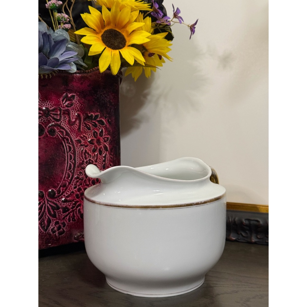 John Haviland Bavaria - Vanity Pitcher/Chamberpot‎ - White with Gold Trim